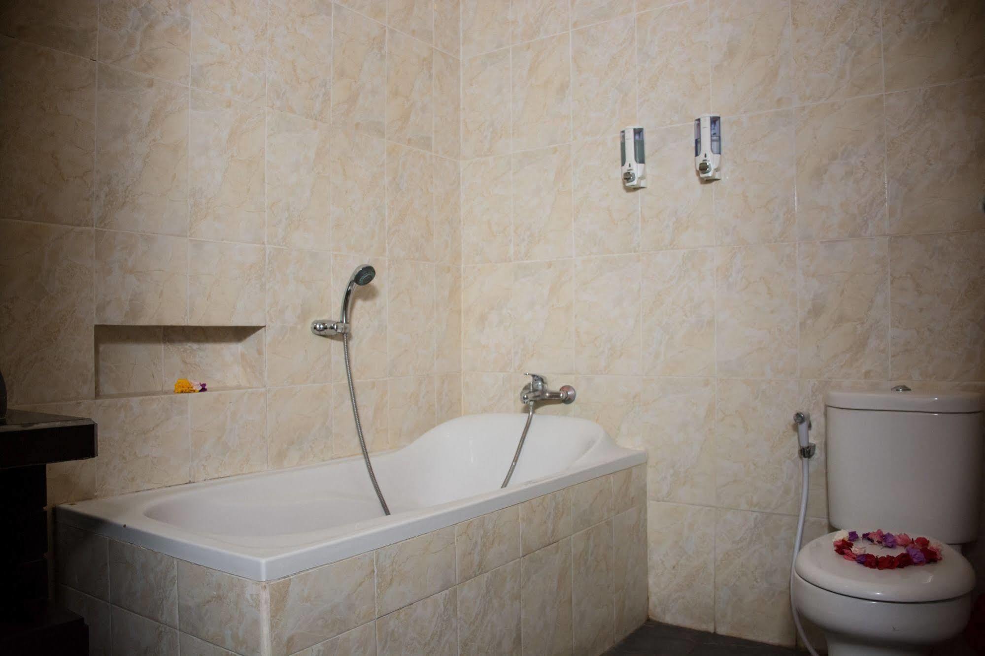 The Galuh Pekutatan Hotel Пулукан Екстериор снимка